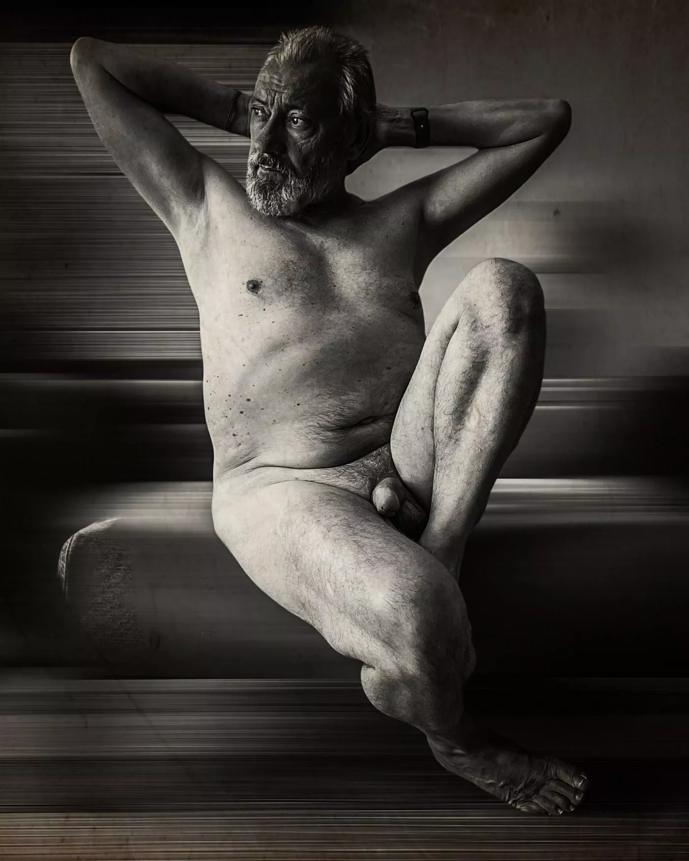 Zeus seated (male full body)